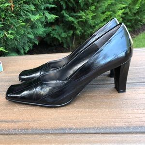 Black Genuine Eel Skin Pumps